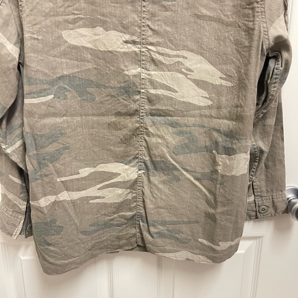 Rails Everett Camo Button Down - Picture 8 of 11